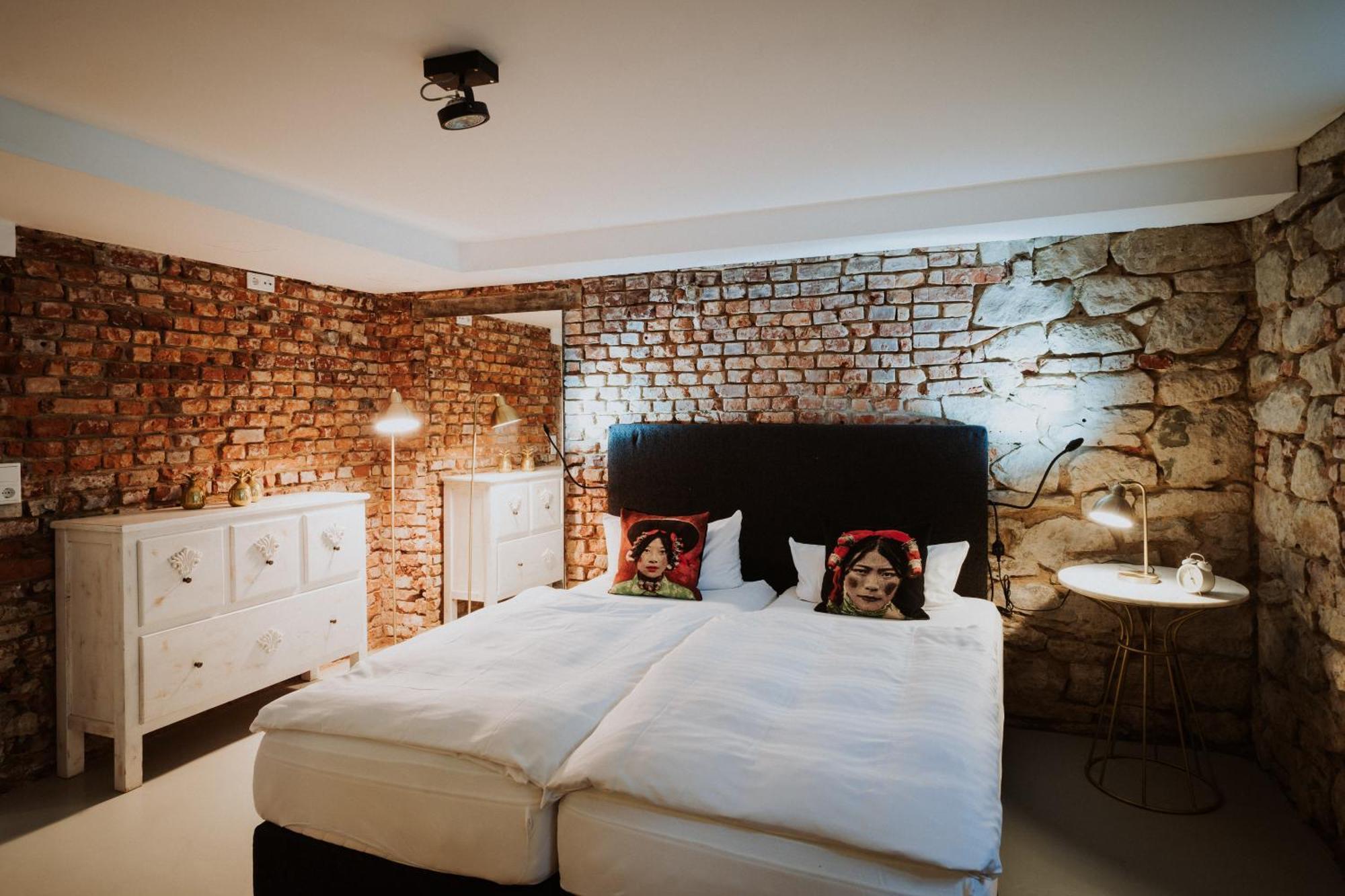 Antik-Hotel Eichenhof Бад-Зальцуфлен Экстерьер фото