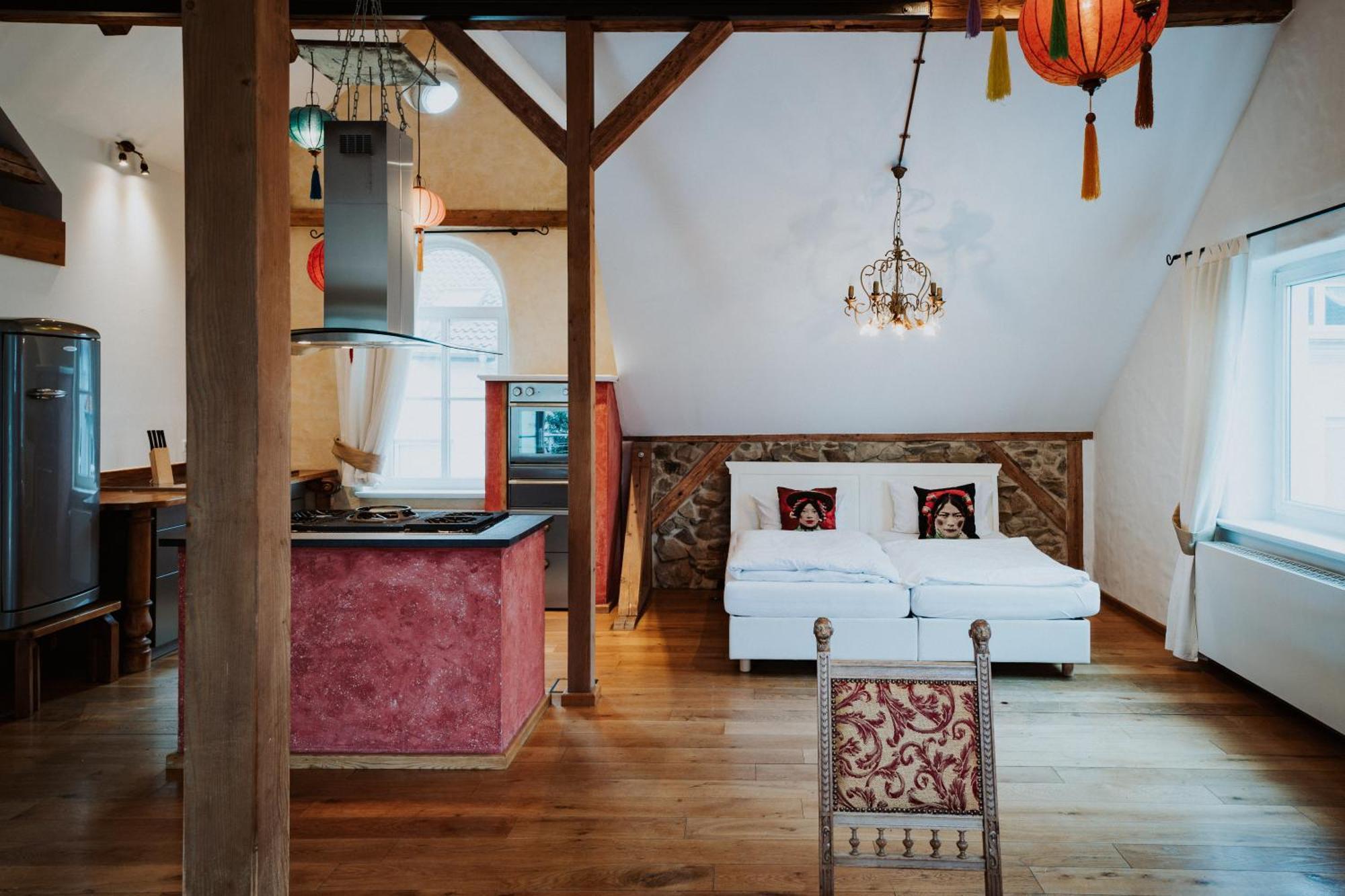 Antik-Hotel Eichenhof Бад-Зальцуфлен Экстерьер фото